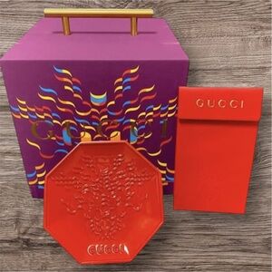 Gucci Year of the Dragon Dish and Lunar New Year Envelopes in Collectable Box